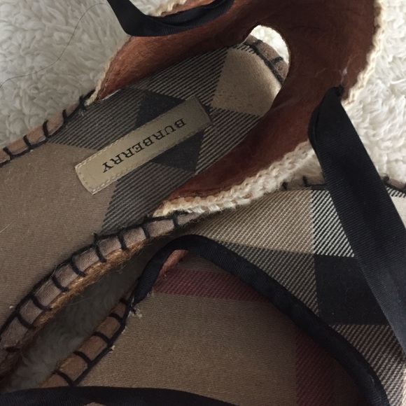 BURBERRY TieUp Signature Print Espadrilles Size 38 - Picture 3 of 4